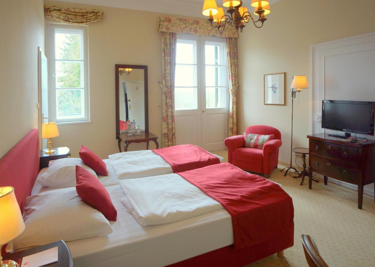 Golfhotel Kaiserin Elisabeth Фельдафінг Екстер'єр фото